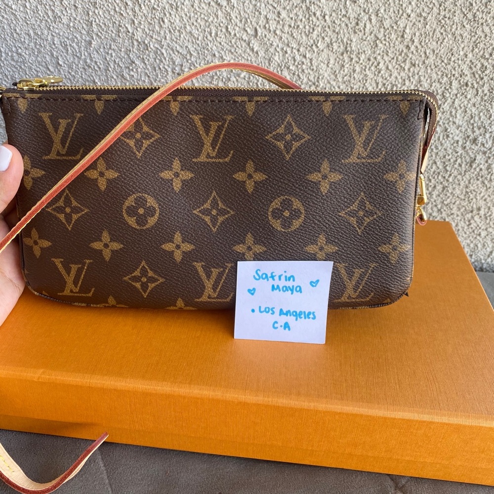 Louis vuitton pochette accessories (Bundle)